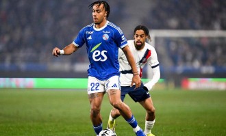 法甲榜首再度易主，巴黎圣日耳曼以2-1力克斯特拉斯堡重回榜首