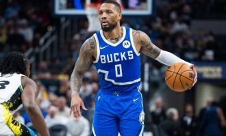 美媒:勇士湖人等队都想尽快与利拉德完成签约