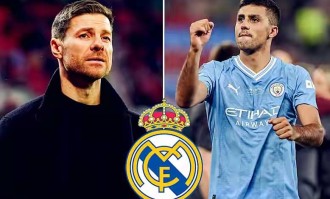 1.8亿欧白花了？姆巴佩15天2次伤右脚踝，德尚硬用皇马要崩？