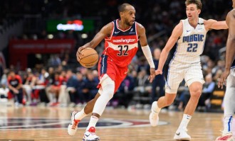 Shams：米德尔顿预计执行新赛季3330万球员选项