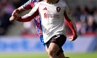 2大亿元先生隐身，阿森纳旧将绝杀！水晶宫2-1送利物浦赛季首败