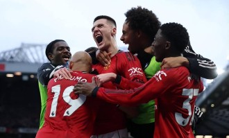 从0-1到2-1！卡里克神了！带领曼联杀进前三，7轮豪取19分