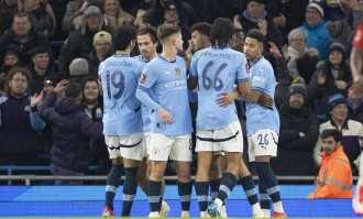 曼联少10赛季却与利物浦20冠持平，效率差距显著